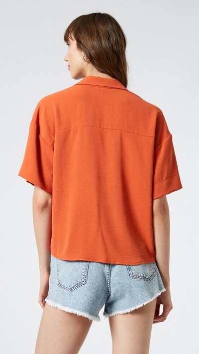 Kısa Kollu Gömlek Cep Detaylı Düğmeli 