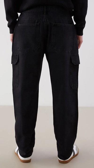 700 Straight Fit Men's Cargo Jeans