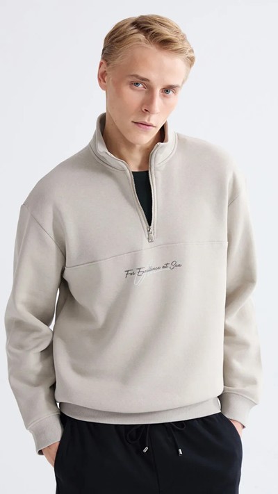 Funnel Neck Printed Men's Thick Sweatshirt